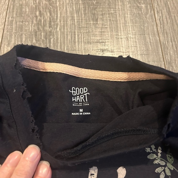 Good Hart Sunshine state of mind tee. NWOT size medium - Picture 2 of 2